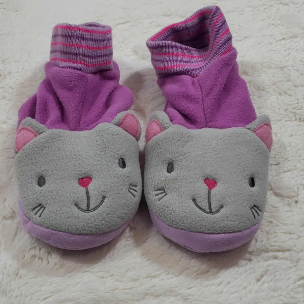 Cat Slipper Moccasins size 2/3T